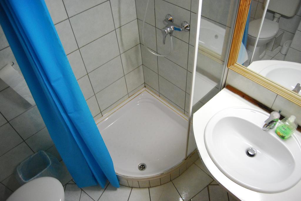 Hotel Paar Szieszta Gyor Room photo